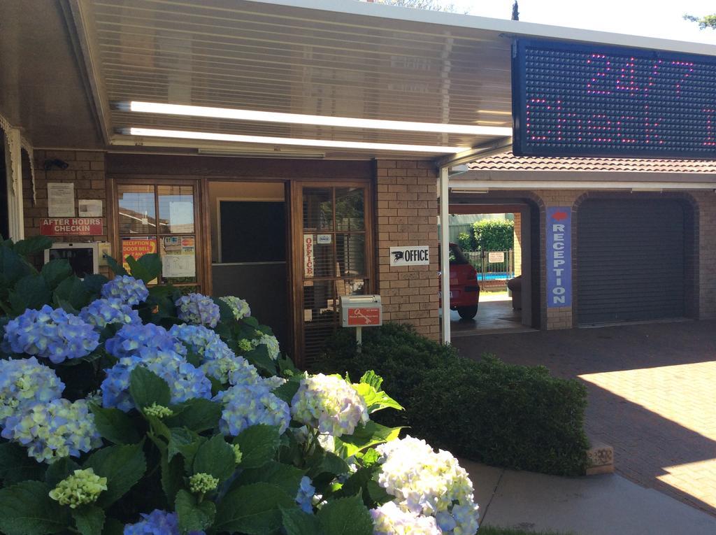 Jacaranda Place Motor Inn Toowoomba Esterno foto